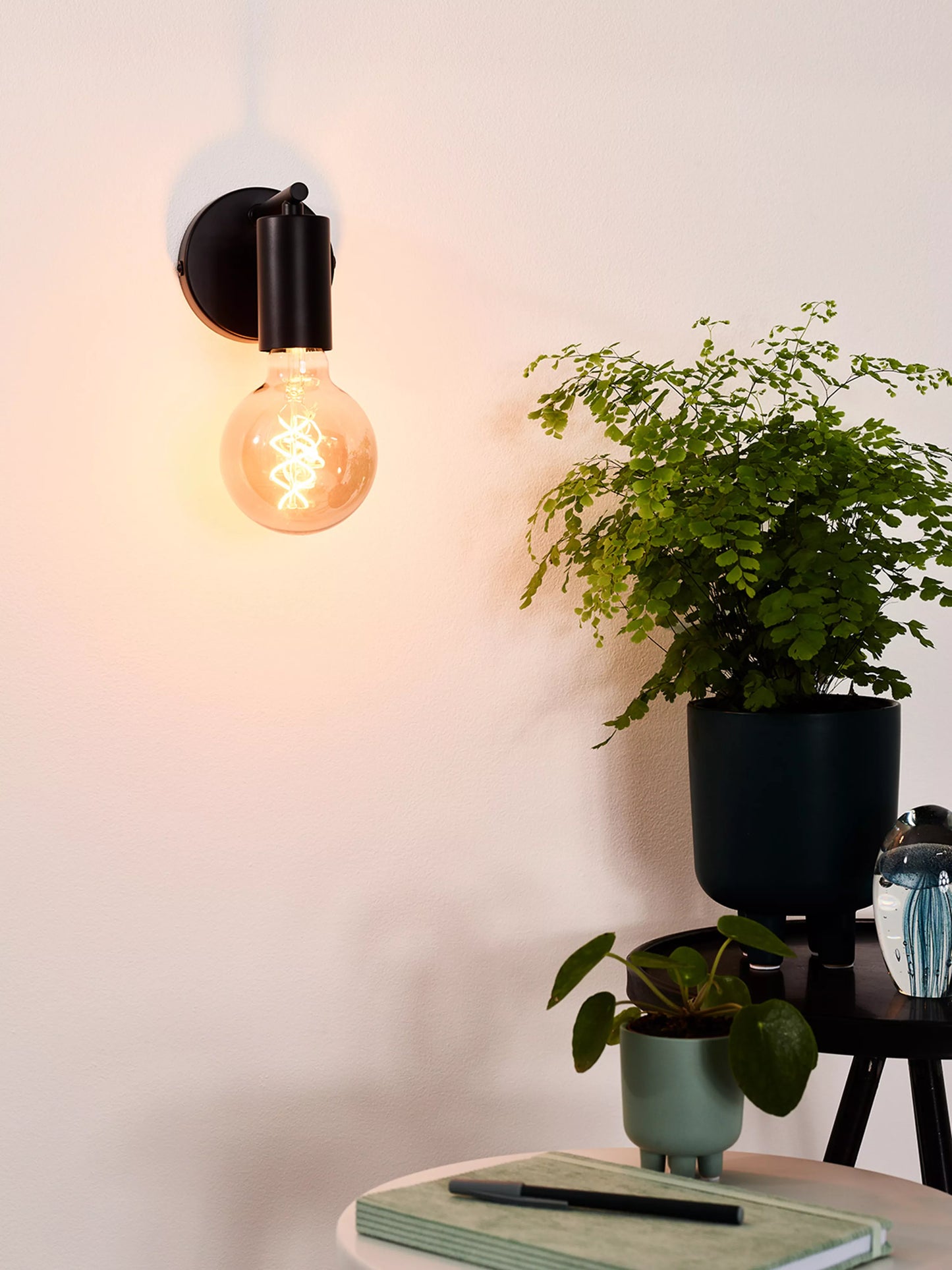 Wandlamp Swizzle - Zwart
